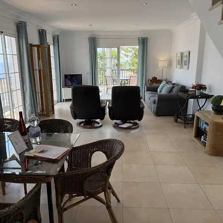 Paradise - El Paraiso 네르하