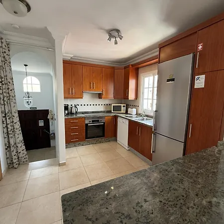 Paradise - El Paraiso