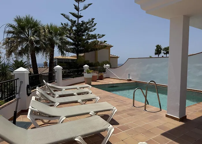 Paradise - El Paraiso *