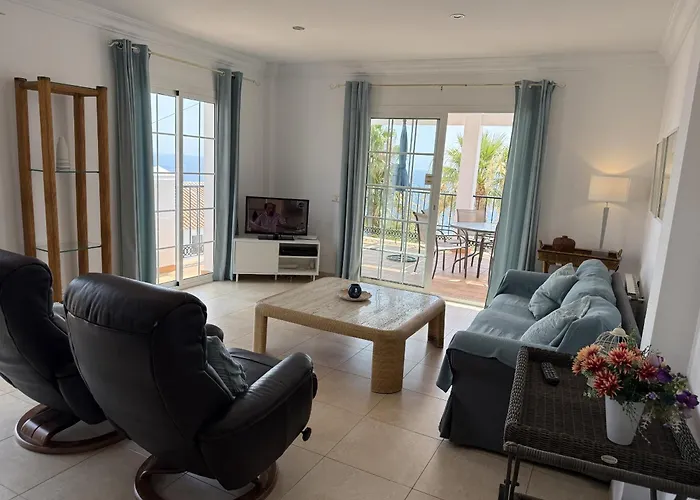 Paradise - El Paraiso