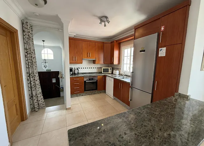 Paradise - El Paraiso